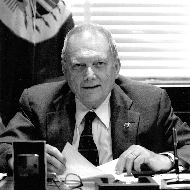 Embajador Luigi R. Einaudi, Secretario General Interino de la OEA. Octubre de 2004 a Mayo de 2005
