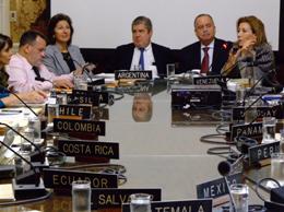 Grupo de Trabajo del CEDDIS reunido con los representates de la Secretar�a General de la OEA