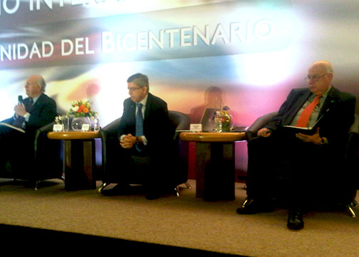 OAS Secretary General Participated in the Seminar, "The Opportunity of the Bicentennial"