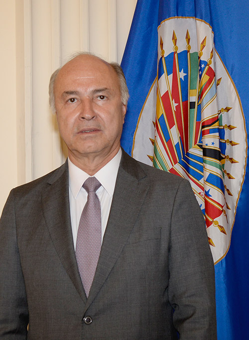 Enrique Gil Botero