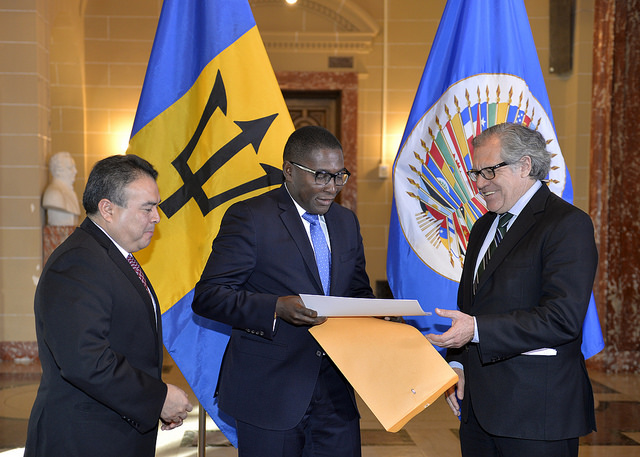 New Permanent Representative of Barbados to the OAS Presents Credentials  From left to right: Nestor Mendez, OAS Assistant Secretary General, Selwin Hart, Ambassador, Permanent Representative of Barbados to the OAS, and  Luis Almagro, OAS Secretary General(March 16, 2017)