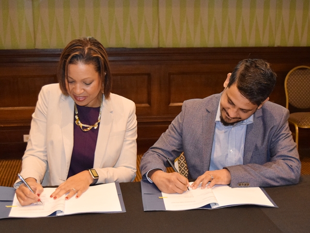 Kim Osborne, Executive Secretary for Integral Development of the OAS, and Anthony Bradshaw,Officer in Charge of the Caribbean Export Development Agency (CEDA) signed the Memorandum of Understanding (MOU) between the three agencies at the event, Sept 18, 2019(September 18, 2019)