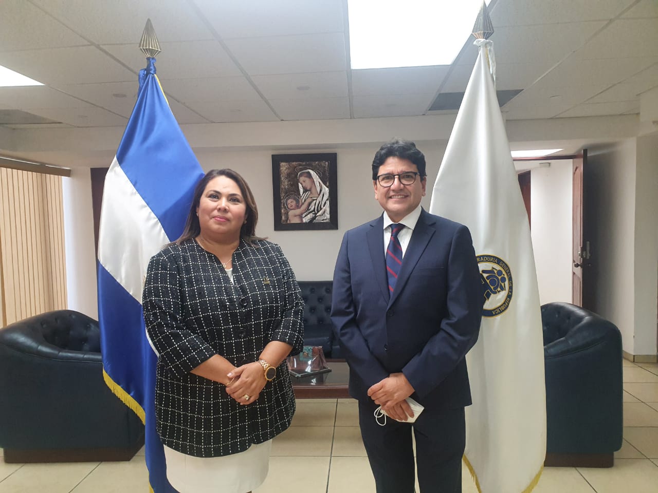 12 Octubre/21-Visita de cortesia con Procuradora General de la República, Dra. Miriam Geraldine Aldana Revelo(12 de octubre de 2021)