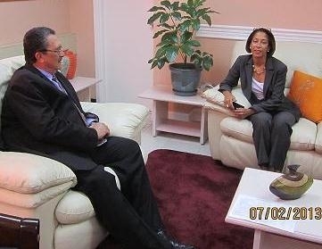 OAS Representative Calls on Prime Minister of Saint Lucia(February 7, 2013)